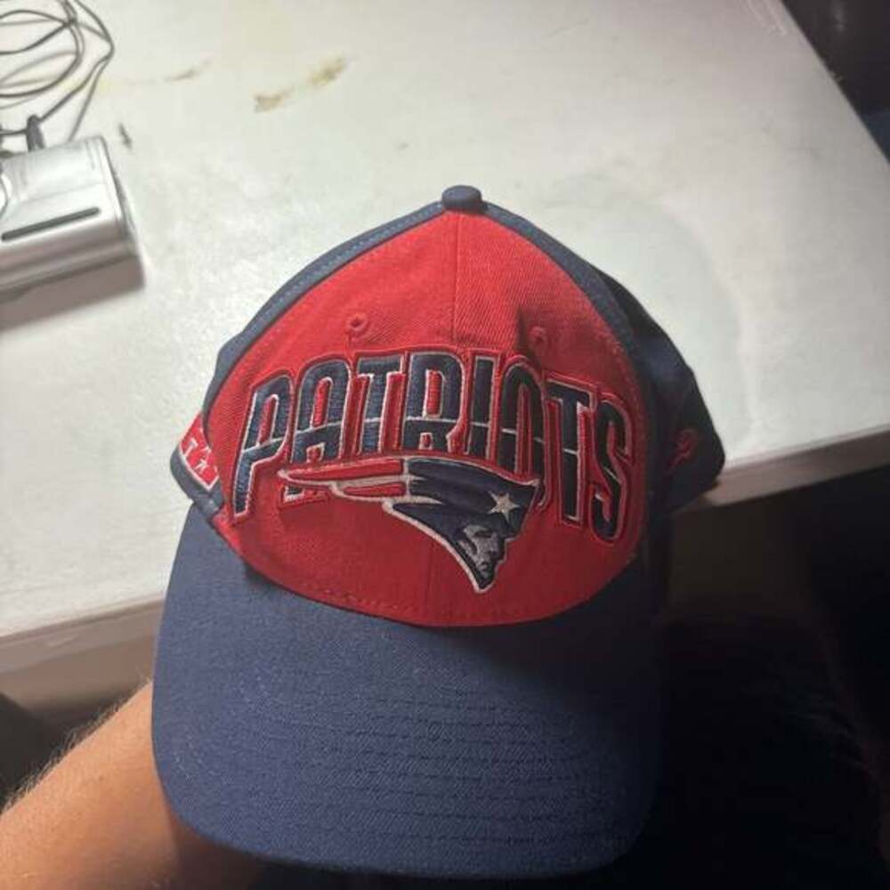 New England Patriots NFL Football Cap by New Era - Red & Navy